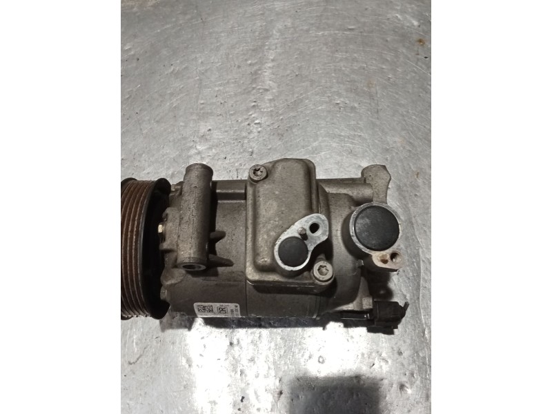 Recambio de compresor aire acondicionado para seat leon (1p1) style copa referencia OEM IAM 5NO820803E  