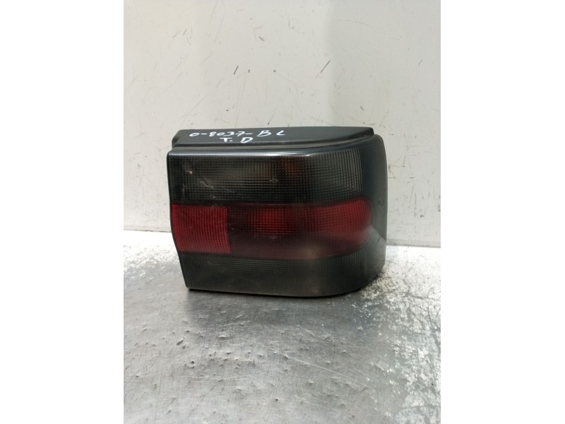 Recambio de piloto trasero derecho para renault 19 ii (b/c53_) 1.4 referencia OEM IAM   