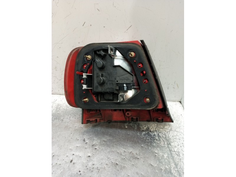 Recambio de piloto trasero derecho para audi a4 b5 (8d2) 1.9 tdi referencia OEM IAM   