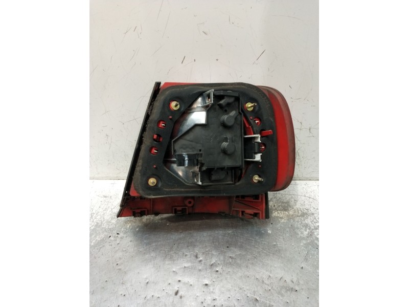 Recambio de piloto trasero izquierdo para audi a4 b5 (8d2) 1.9 tdi referencia OEM IAM   