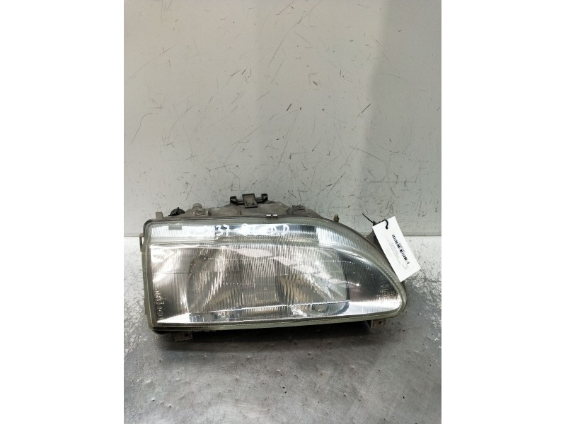 Recambio de faro derecho para renault 19 ii (b/c53_) 1.4 referencia OEM IAM   