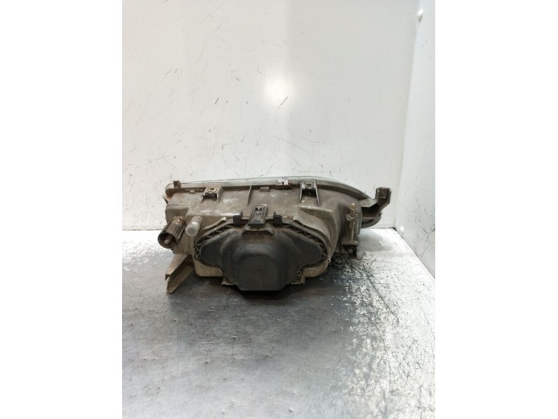 Recambio de faro izquierdo para renault 19 ii (b/c53_) 1.4 referencia OEM IAM   