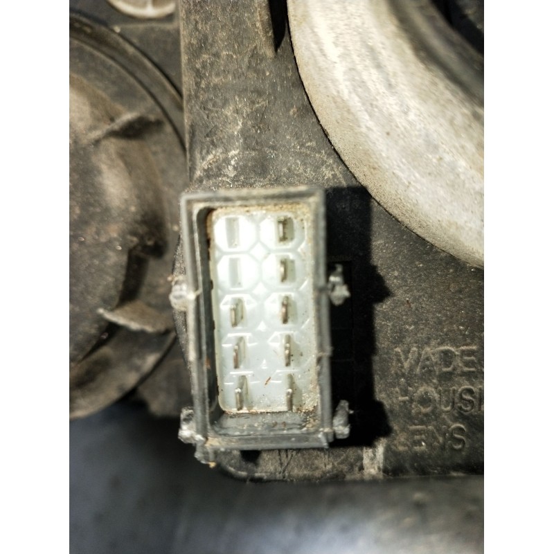 Recambio de faro derecho para opel corsa c (x01) 1.0 (f08, f68) referencia OEM IAM   