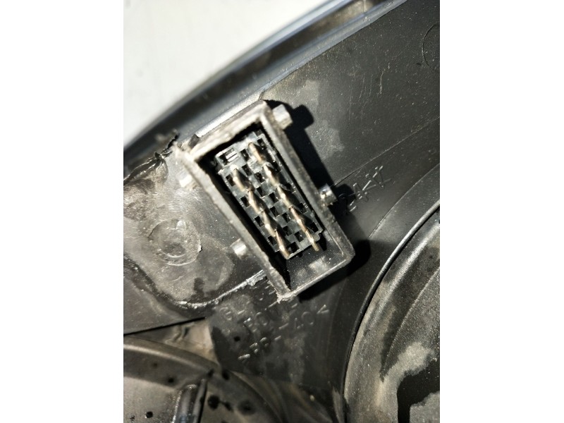 Recambio de faro derecho para peugeot 307 (s1) xt referencia OEM IAM 9634369480 6205Z3 8930908