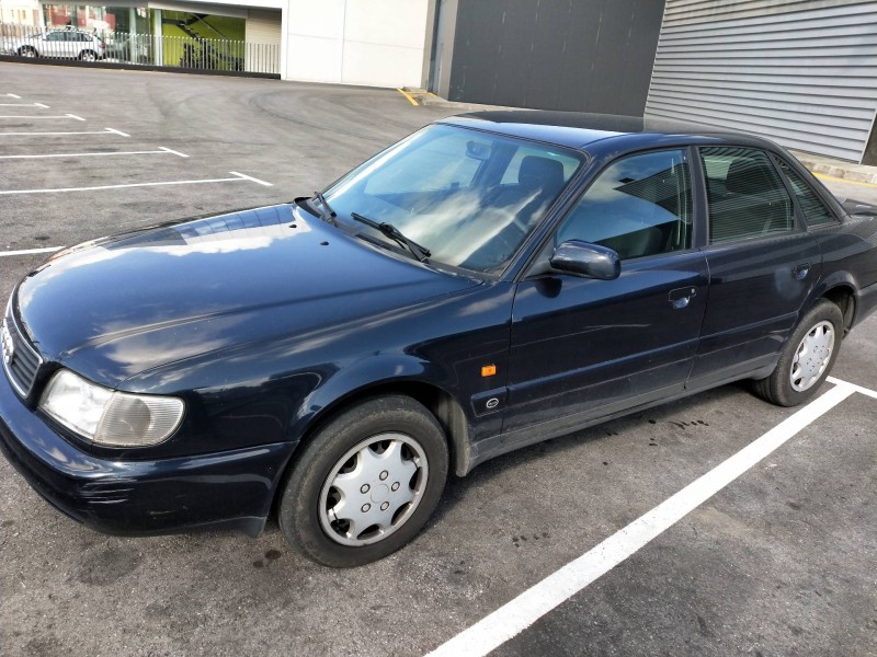 audi a6 berlina (c4) del año 1996