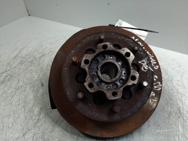 Recambio de mangueta delantera derecha para mitsubishi montero (l040) referencia OEM IAM    Recambio de mangueta delantera derecha para mitsubishi montero (l040) referencia OEM IAM