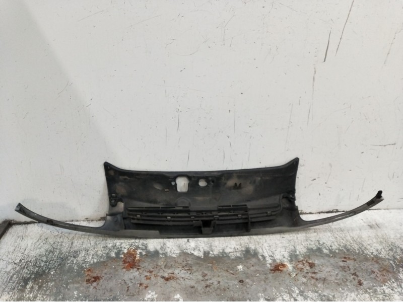 Recambio de rejilla delantera para renault clio ii (bb_, cb_) 1.9 d (b/cb0e, bb0j) referencia OEM IAM   