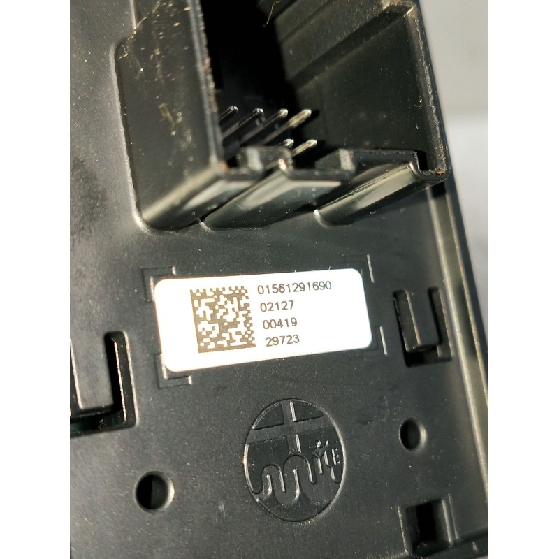 Recambio de mando elevalunas delantero izquierdo para alfa romeo giulia (952_) 2.2 d q4 (952aha45, 952ama4) referencia OEM IAM 0