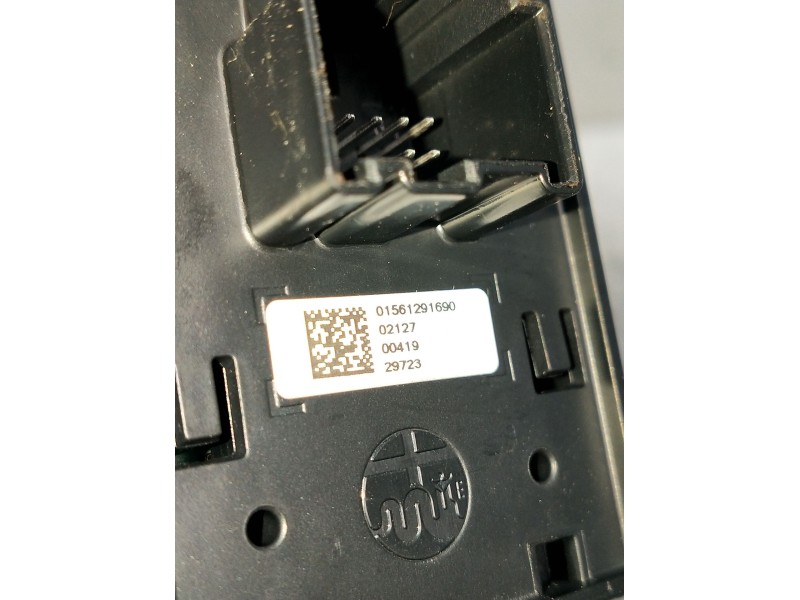 Recambio de mando elevalunas delantero izquierdo para alfa romeo giulia (952_) 2.2 d q4 (952aha45, 952ama4) referencia OEM IAM 0