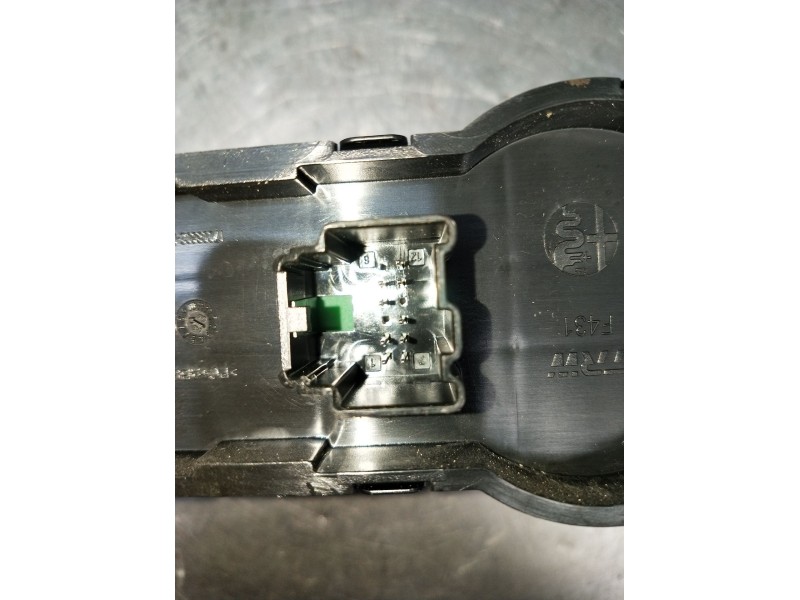 Recambio de mando luces para alfa romeo giulia (952_) 2.2 d q4 (952aha45, 952ama4) referencia OEM IAM 01561774610 60323 35666