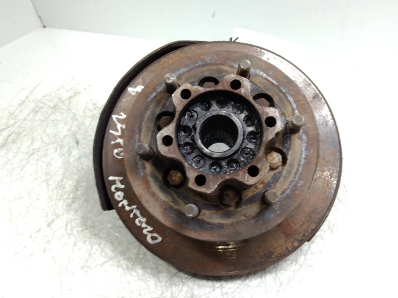 Recambio de mangueta delantera derecha para mitsubishi montero (l040) 2500 td (4-ptas.) referencia OEM IAM   