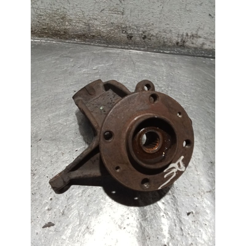 Recambio de mangueta delantera derecha para peugeot 205 ii (20a/c) 1.7 diesel referencia OEM IAM   