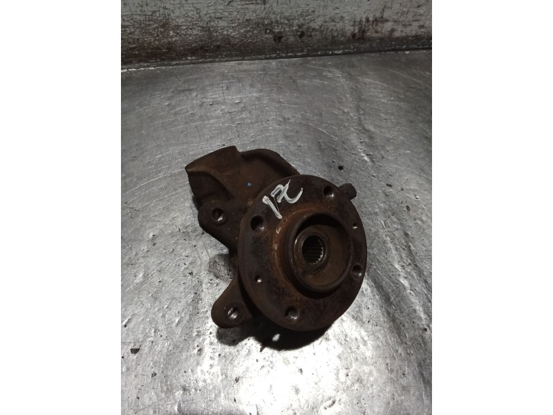 Recambio de mangueta delantera izquierda para peugeot 205 ii (20a/c) 1.7 diesel referencia OEM IAM   