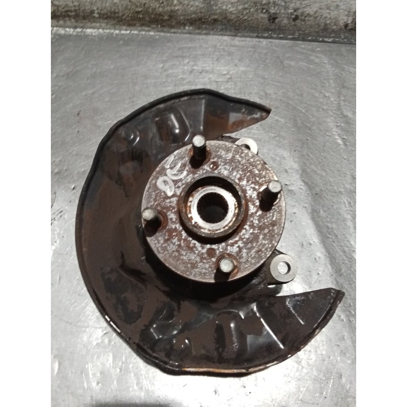 Recambio de mangueta delantera derecha para toyota corolla (_e12_) 1.4 d (nde120_) referencia OEM IAM   