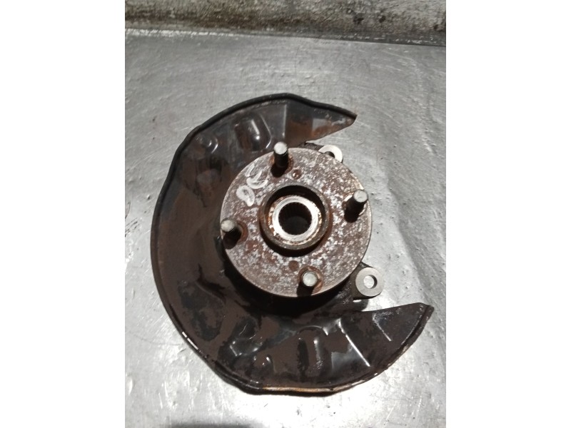 Recambio de mangueta delantera derecha para toyota corolla (_e12_) 1.4 d (nde120_) referencia OEM IAM   