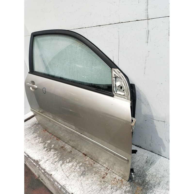 Recambio de puerta delantera derecha para toyota corolla (_e12_) 1.4 d (nde120_) referencia OEM IAM  3P 