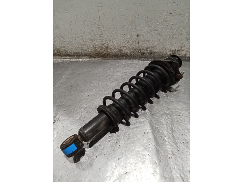 Recambio de amortiguador trasero izquierdo para toyota corolla (_e12_) 1.4 d (nde120_) referencia OEM IAM   