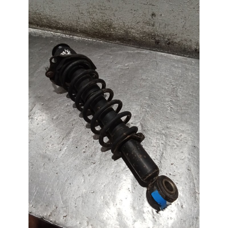 Recambio de amortiguador trasero derecho para toyota corolla (_e12_) 1.4 d (nde120_) referencia OEM IAM   