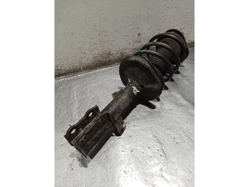 Recambio de amortiguador delantero derecho para toyota corolla (_e12_) 1.4 d (nde120_) referencia OEM IAM   