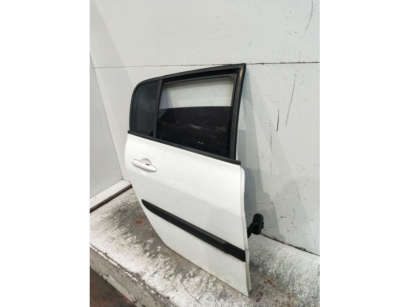 Recambio de puerta trasera derecha para renault megane ii (bm0/1_, cm0/1_) 1.5 dci (bm1e, cm1e) referencia OEM IAM  5P 