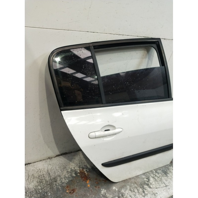 Recambio de puerta trasera derecha para renault megane ii (bm0/1_, cm0/1_) 1.5 dci (bm1e, cm1e) referencia OEM IAM  5P 