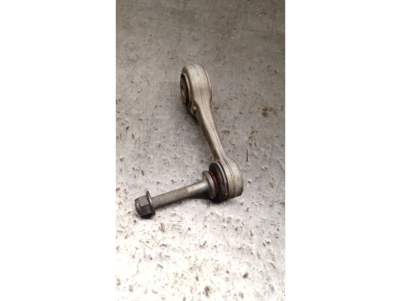 Recambio de brazo suspension inferior trasero izquierdo para alfa romeo giulia (952_) 2.2 d q4 (952aha45, 952ama4) referencia OE