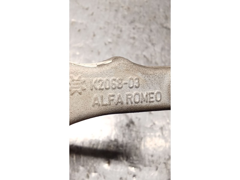 Recambio de brazo suspension inferior trasero izquierdo para alfa romeo giulia (952_) 2.2 d q4 (952aha45, 952ama4) referencia OE
