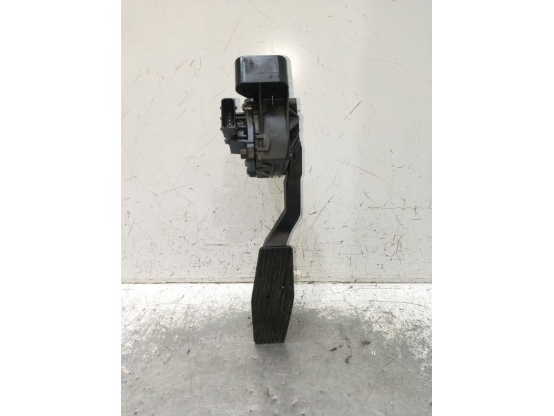 Recambio de potenciometro pedal para opel astra h caravan 1.7 16v cdti referencia OEM IAM 6PV00811200 9157998 