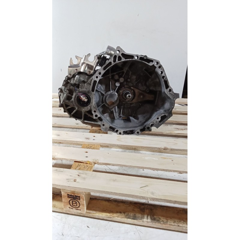 Recambio de caja cambios para toyota corolla (_e12_) 1.4 d (nde120_) referencia OEM IAM P060710832 5V 