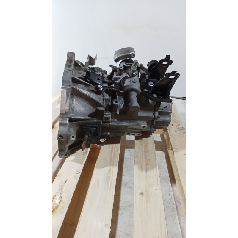 Recambio de caja cambios para toyota corolla (_e12_) 1.4 d (nde120_) referencia OEM IAM P060710832 5V 