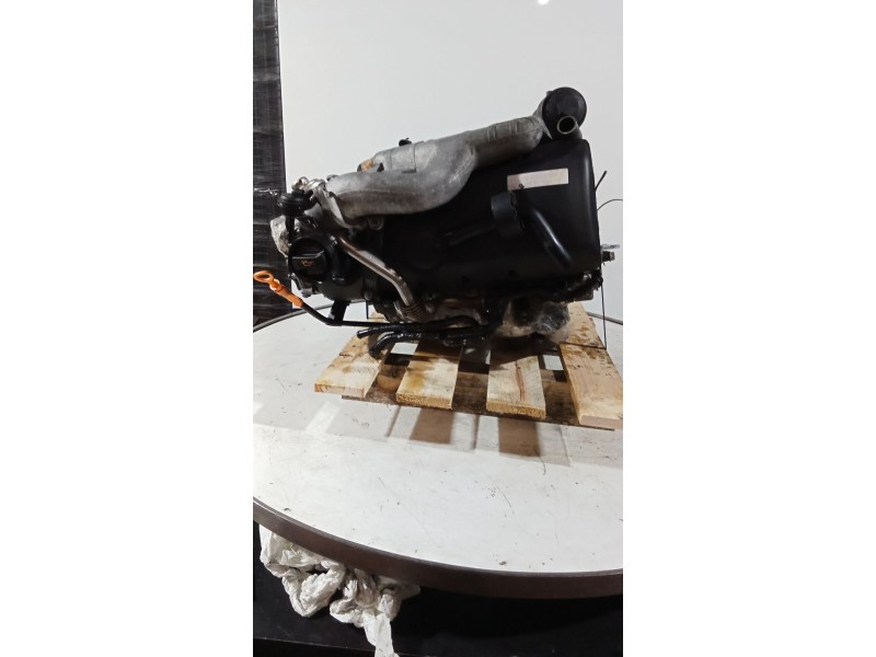 Recambio de motor completo para volkswagen transporter t5 furgoneta (7ha, 7hh, 7ea, 7eh) 2.5 tdi referencia OEM IAM AXD  023832