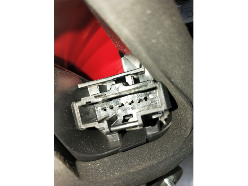 Recambio de piloto trasero derecho para peugeot 308 access referencia OEM IAM   