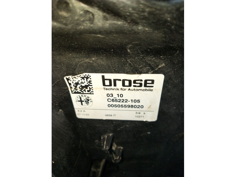 Recambio de elevalunas delantero derecho para alfa romeo giulia (952_) 2.2 d q4 (952aha45, 952ama4) referencia OEM IAM C65222105