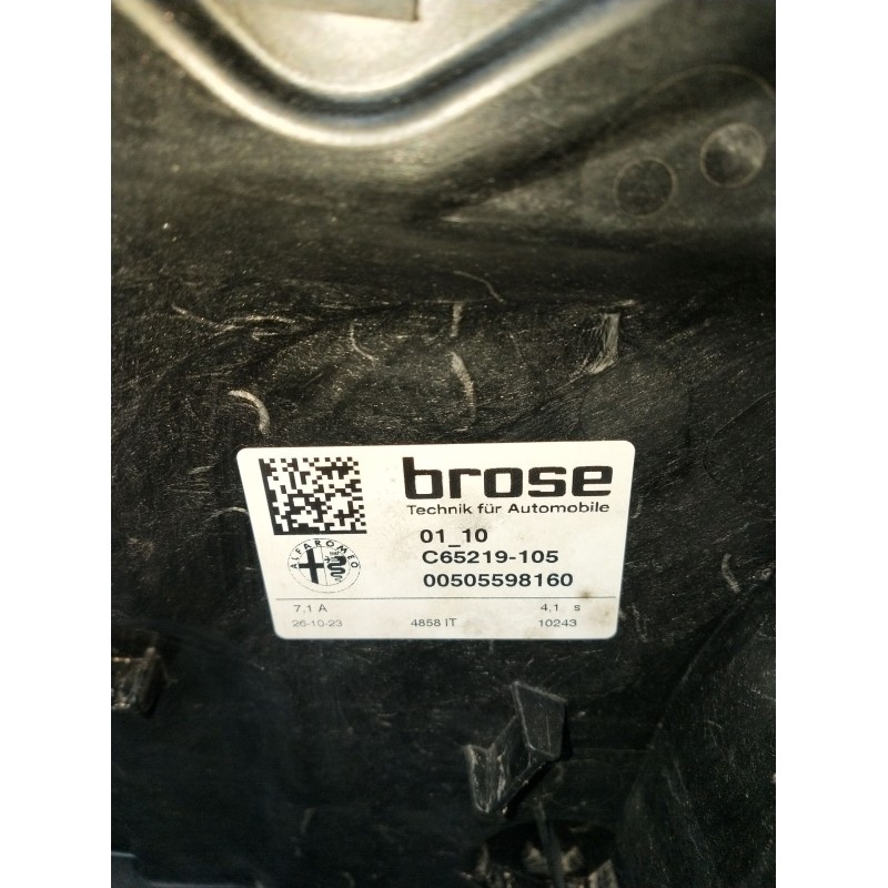 Recambio de elevalunas delantero izquierdo para alfa romeo giulia (952_) 2.2 d q4 (952aha45, 952ama4) referencia OEM IAM C652191