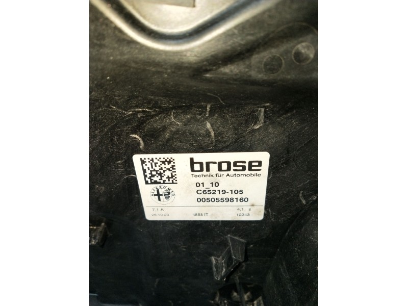 Recambio de elevalunas delantero izquierdo para alfa romeo giulia (952_) 2.2 d q4 (952aha45, 952ama4) referencia OEM IAM C652191