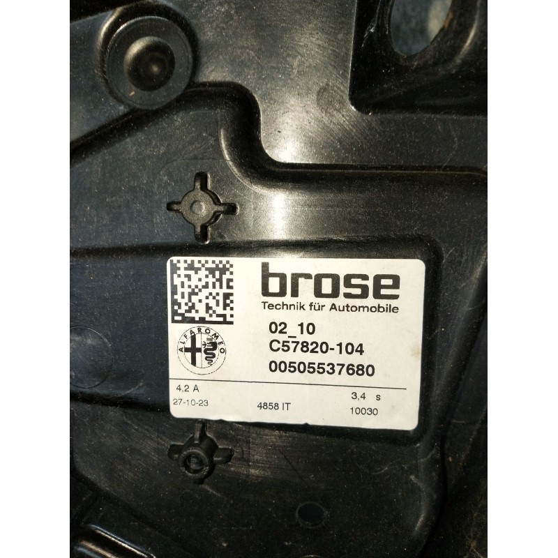 Recambio de elevalunas trasero derecho para alfa romeo giulia (952_) 2.2 d q4 (952aha45, 952ama4) referencia OEM IAM C7820104 00