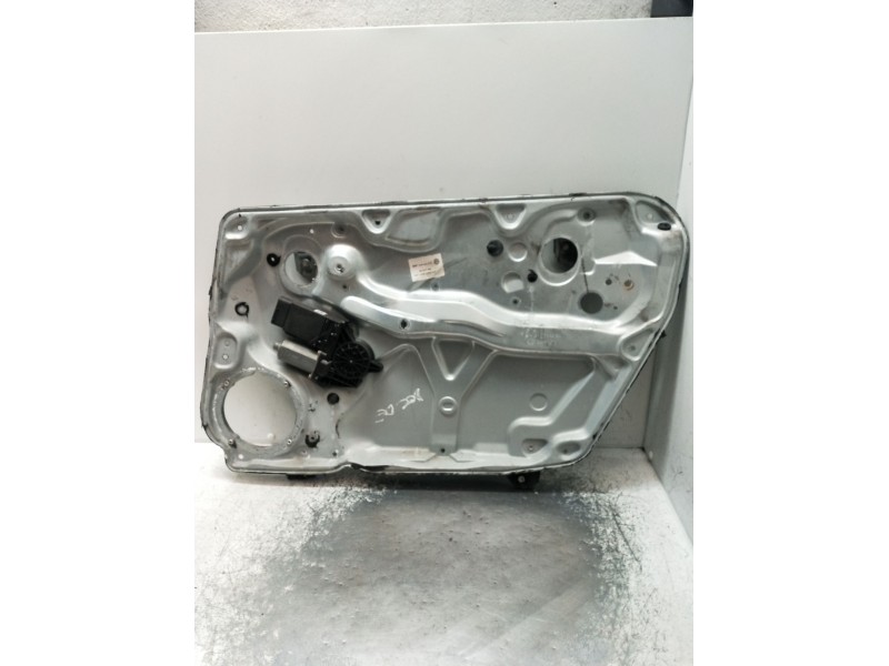 Recambio de elevalunas delantero derecho para volkswagen passat b5.5 (3b3) 1.9 tdi referencia OEM IAM 3B1837462 5P 