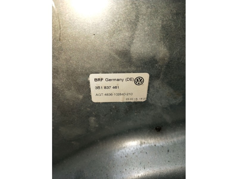 Recambio de elevalunas delantero izquierdo para volkswagen passat b5.5 (3b3) 1.9 tdi referencia OEM IAM 3B1837461 5P 