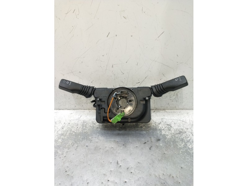 Recambio de mando luces para opel astra h caravan 1.7 16v cdti referencia OEM IAM 13197719 498990969 