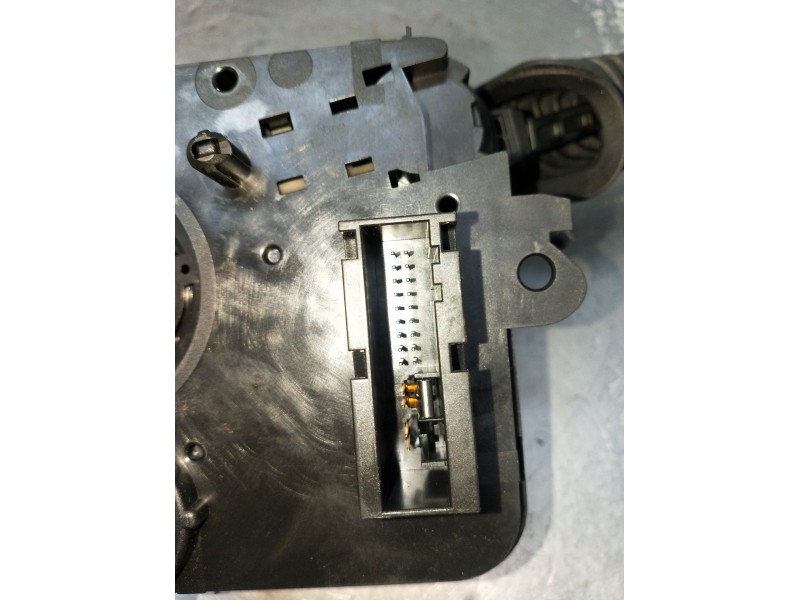 Recambio de mando luces para opel astra h caravan 1.7 16v cdti referencia OEM IAM 13197719 498990969 