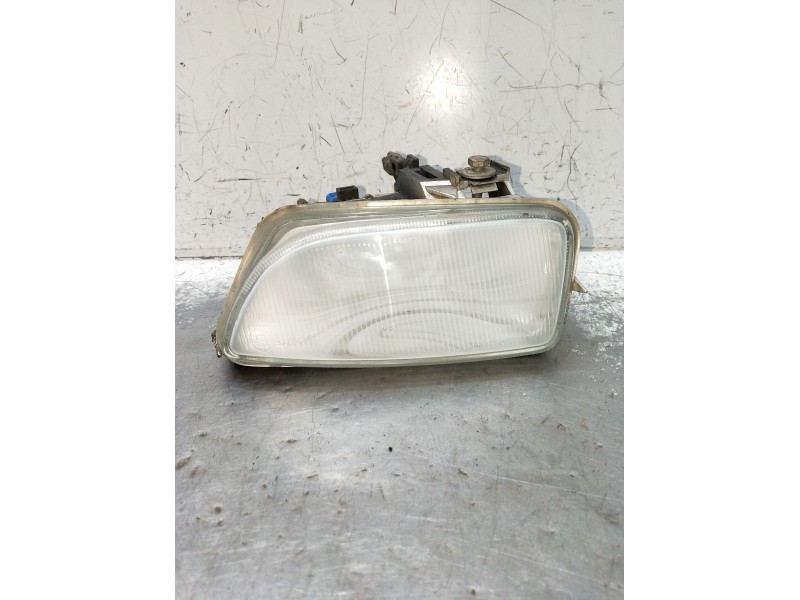 Recambio de faro antiniebla izquierdo para citroën saxo (s0, s1) 1.5 d referencia OEM IAM 9618343580 67720231 