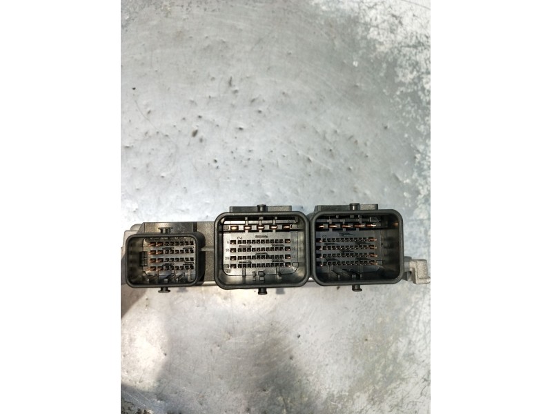 Recambio de centralita motor uce para peugeot 308 access referencia OEM IAM 0261S06494 9678495980 1039S49428