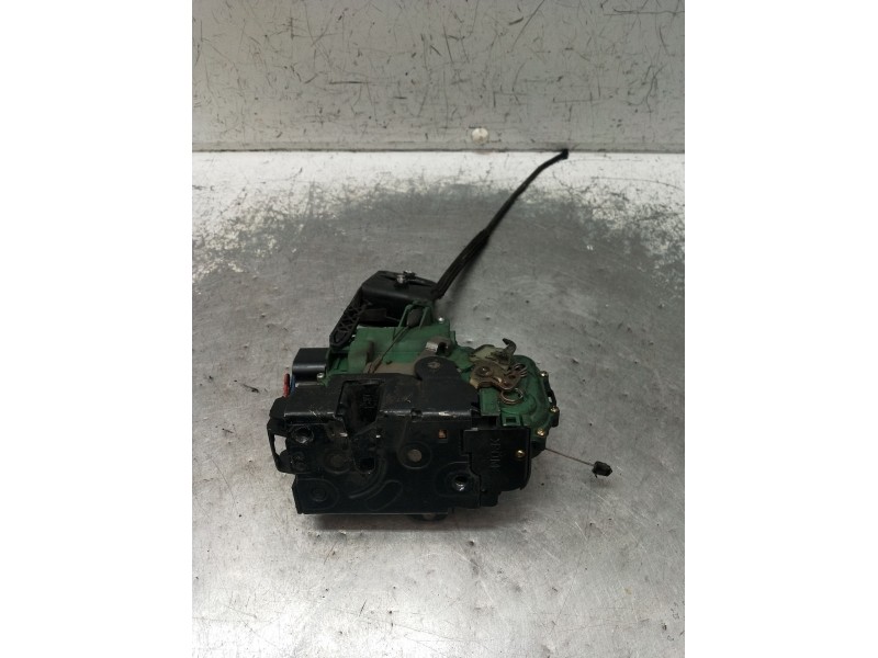 Recambio de motor cierre centralizado delantero derecho para volkswagen passat b5.5 (3b3) 1.9 tdi referencia OEM IAM  5P 