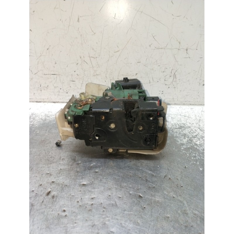 Recambio de motor cierre centralizado delantero izquierdo para volkswagen passat b5.5 (3b3) 1.9 tdi referencia OEM IAM  5P 