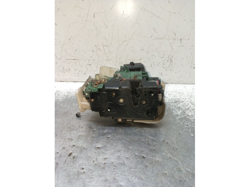 Recambio de motor cierre centralizado delantero izquierdo para volkswagen passat b5.5 (3b3) 1.9 tdi referencia OEM IAM  5P 