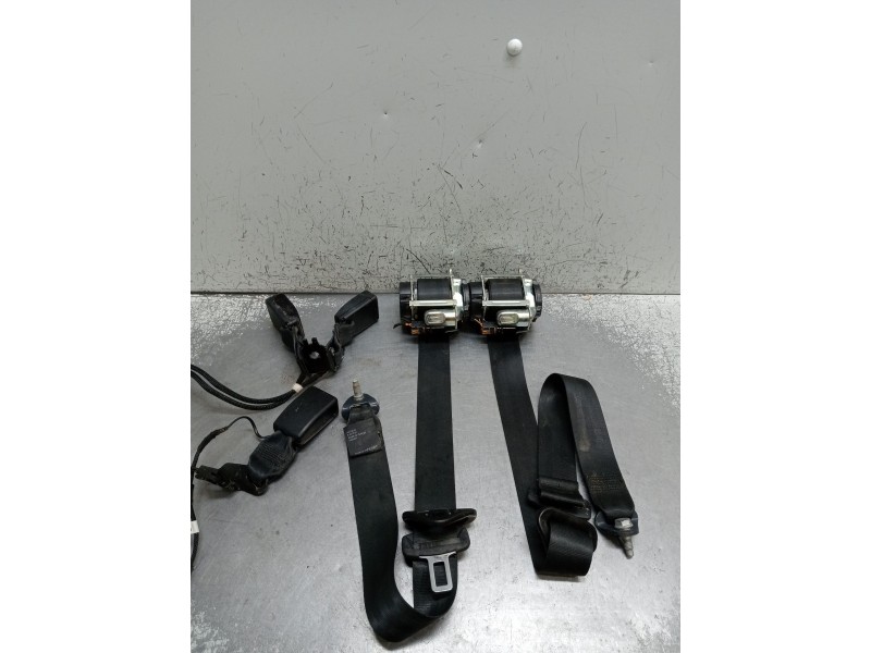 Recambio de juego cinturones trasero para peugeot 208 (p2) referencia OEM IAM   5P