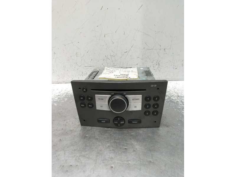 Recambio de sistema audio / radio cd para opel astra h caravan 1.7 16v cdti referencia OEM IAM 7644221310 13190856YY 