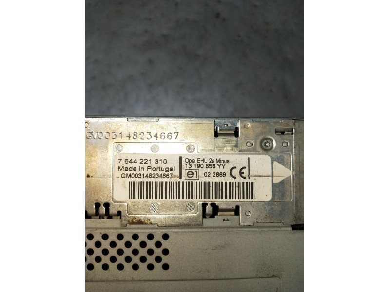 Recambio de sistema audio / radio cd para opel astra h caravan 1.7 16v cdti referencia OEM IAM 7644221310 13190856YY 