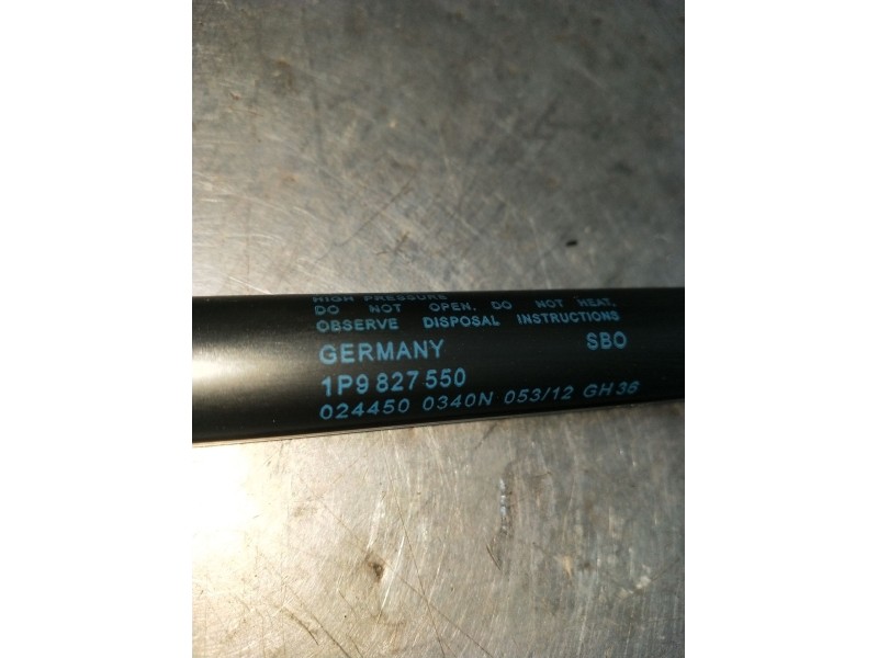 Recambio de amortiguadores maletero / porton para seat leon (1p1) style copa referencia OEM IAM 1P9827550  