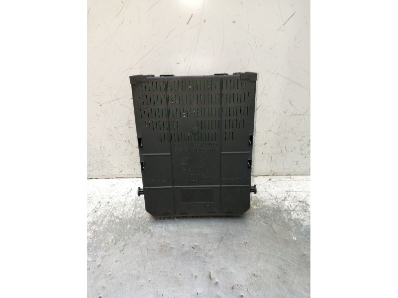 Recambio de caja reles / fusibles para peugeot 308 access referencia OEM IAM 9678477280 BSI04EVK0500 